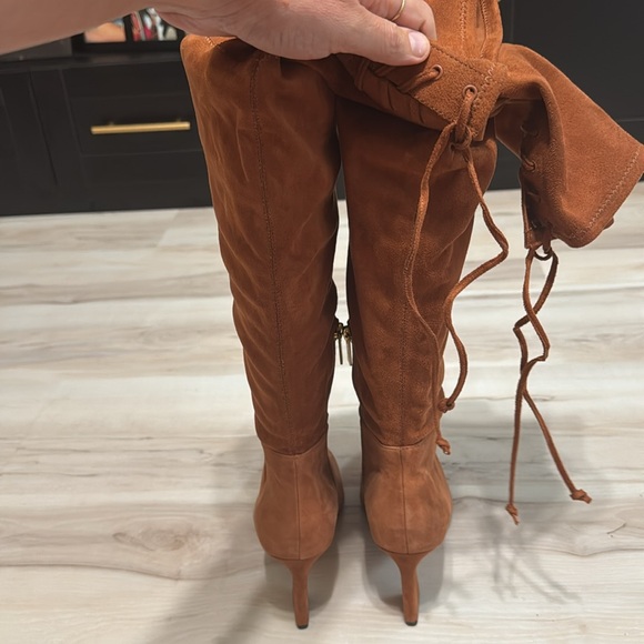 Vince Camuto Taplana Boot - Picture 6 of 8